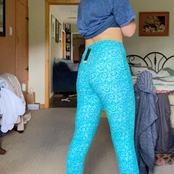 Lucky&blessed blue paisleyflower print leggings M - Picture 2 of 2